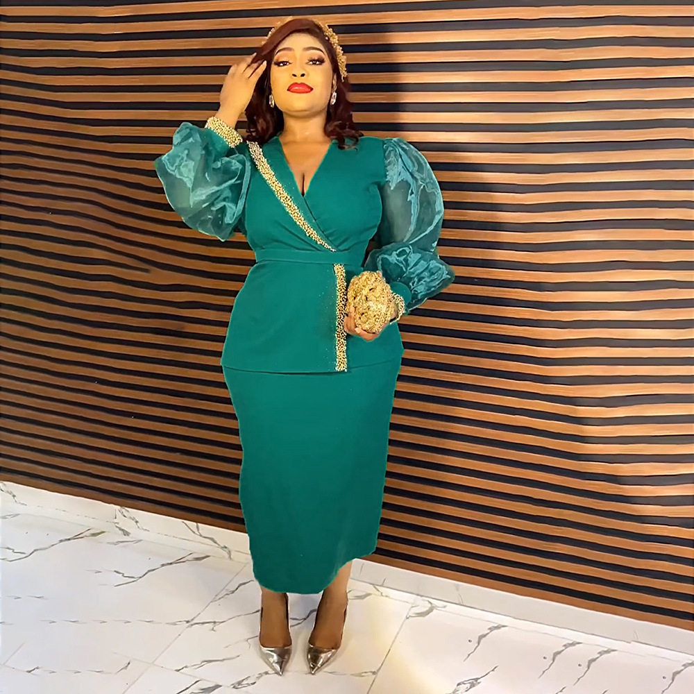 Women's Fashion Contrasting Color V-Neck Puff Sleeve Top Sheath Skirt Set - Image 4